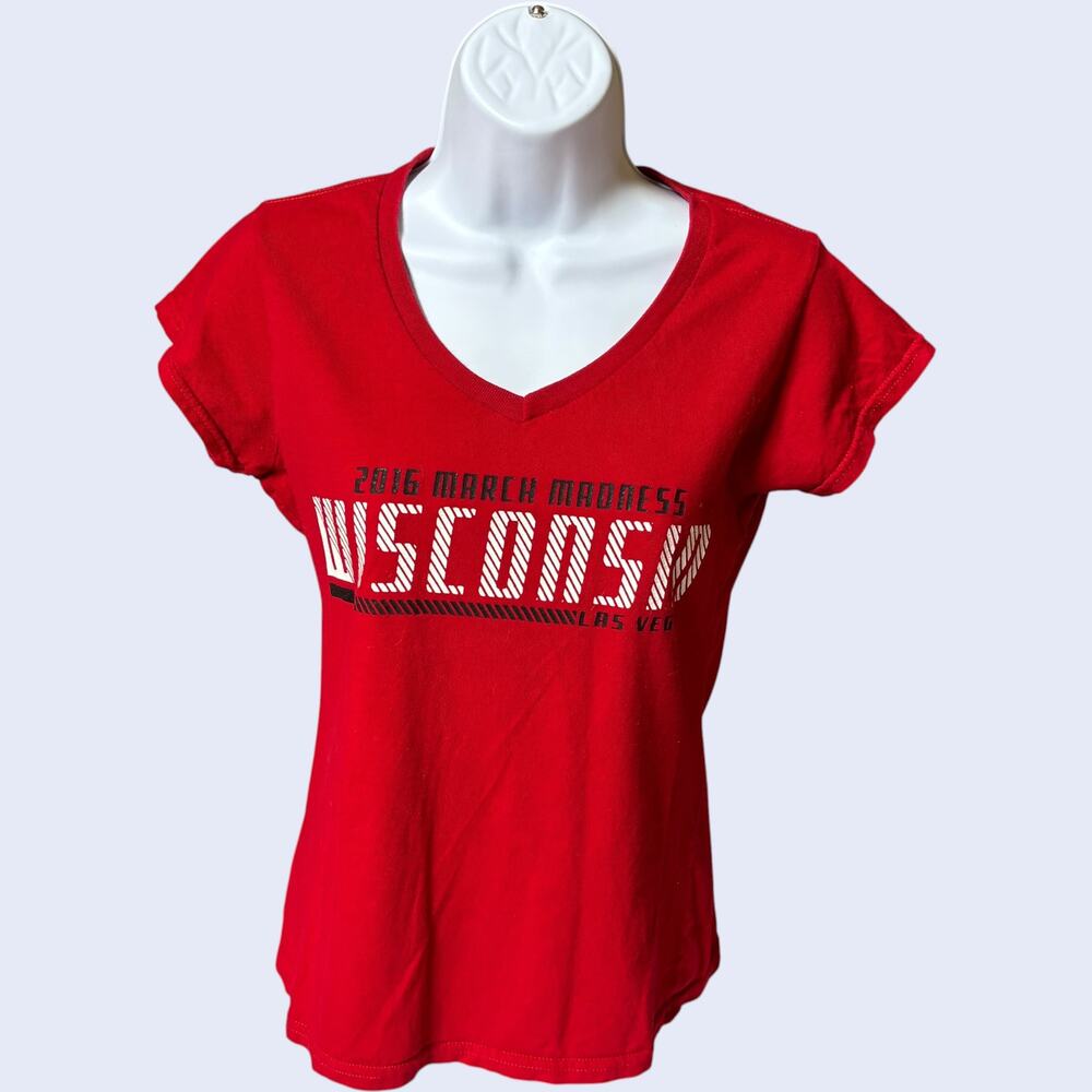 Gildan S Y2K Wisconsin Badgers March Madness Tee Red
